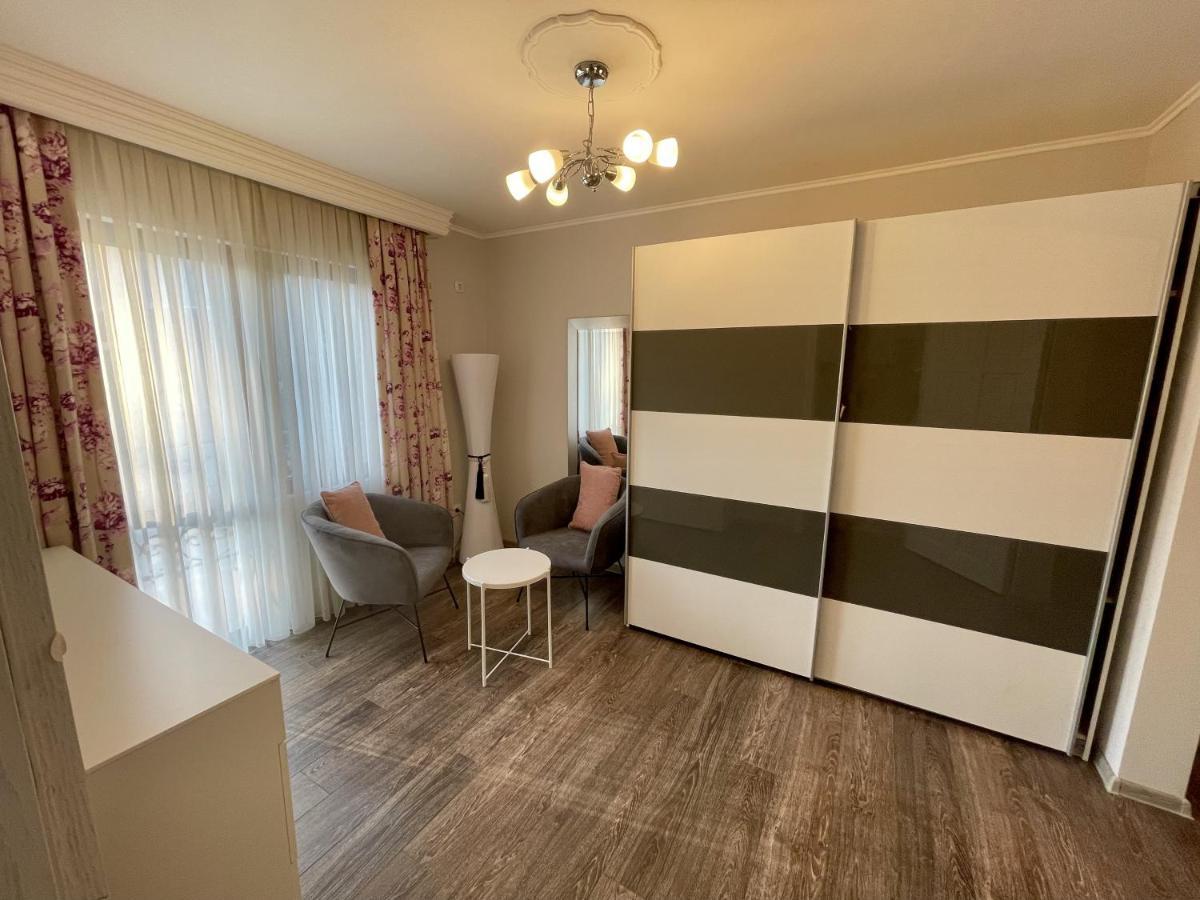 Holiday Home Barska Vila Esterno foto