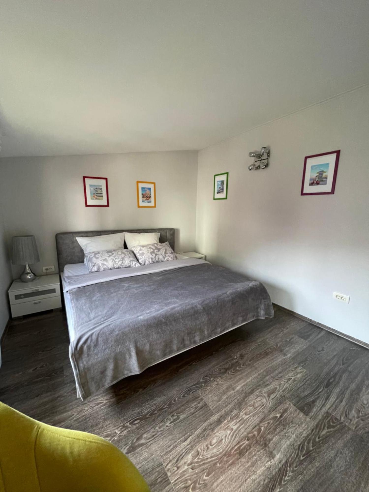 Holiday Home Barska Vila Esterno foto